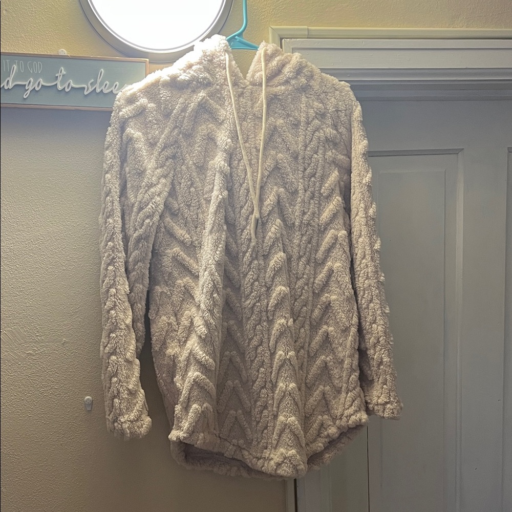 SHEIN Cream Textured Women's Sweater
